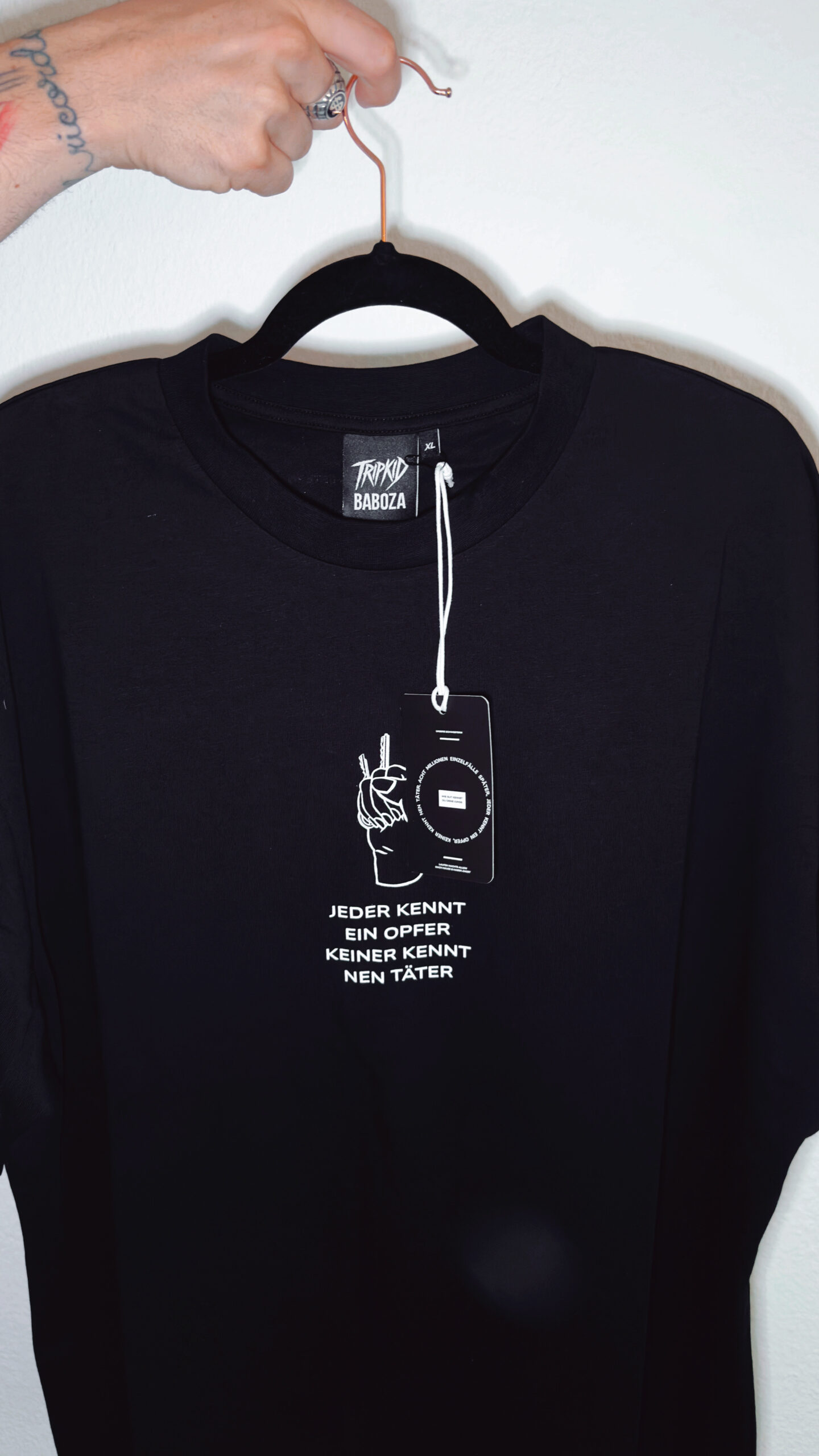 32E21FB2-0CC4-4098-A5C3-4463B5A6AF39